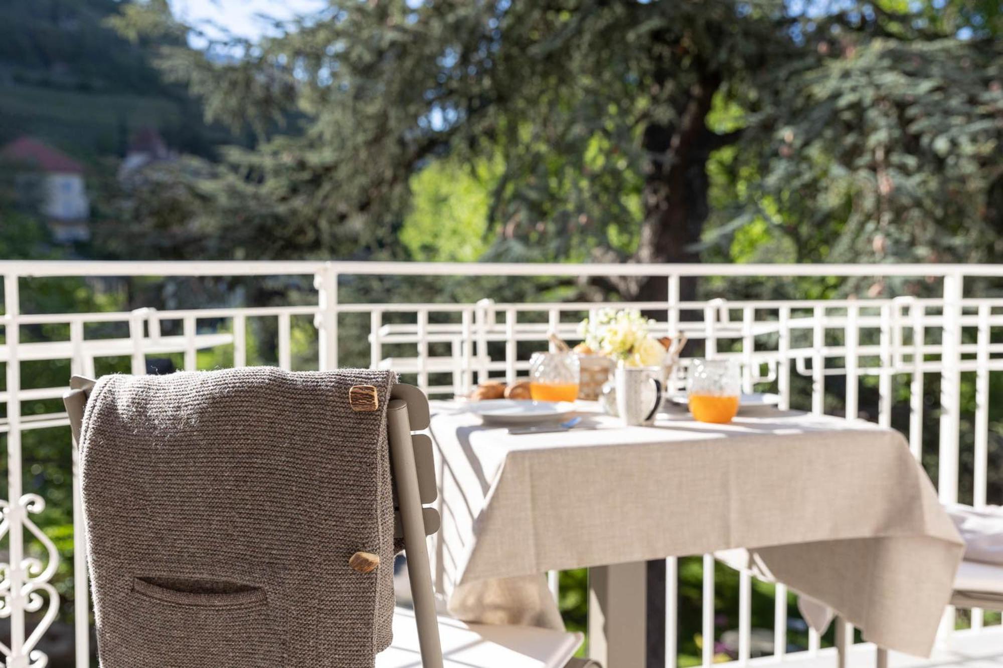 Der Ladurner Hof - Wohnen Am Weinberg Apartamento Merano Exterior foto